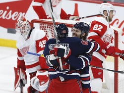Red Wings Jets Hockey