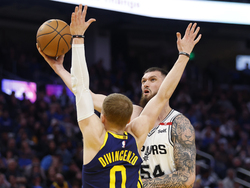 Spurs Warriors Basketball