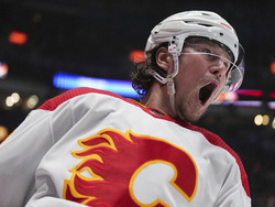 Flames Canucks Hockey