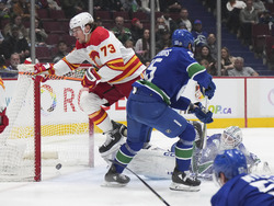Flames Canucks Hockey