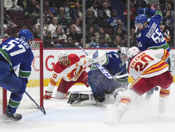 Flames Canucks Hockey