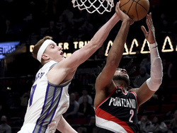 Kings Trail Blazers Basketball