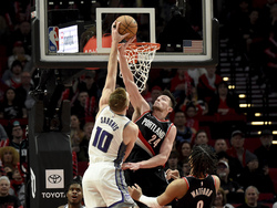 Kings Trail Blazers Basketball