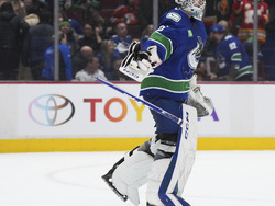 Flames Canucks Hockey