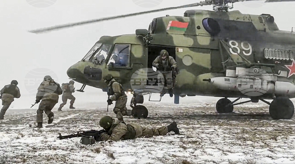 Русия и Беларус ще проведат съвместни военни учения следващия месец, съобщи Минск