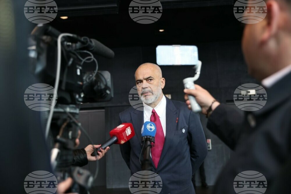 КосоваПрес: Албанският премиер Еди Рама призова Парламентарната асамблея на Съвета на Европа да премахне петното от АОК