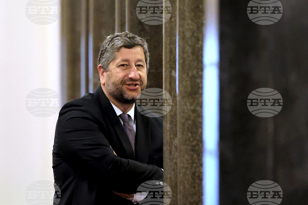 Това е служебен кабинет, излъчен от парламента, заяви съпредседателят на „Демократична България“ Христо Иванов