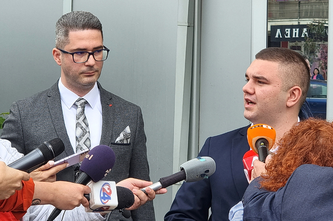 Защитата на обвинения за побоя над Християн Пендиков напусна заседанието на съда в Охрид, след като съдията отказа да отложи делото по негово искане