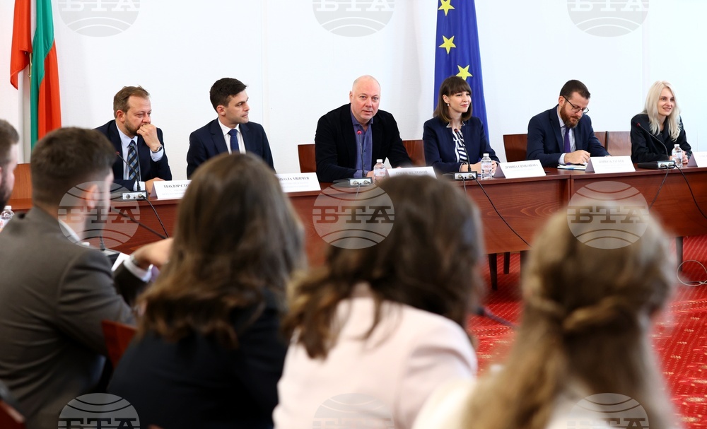 Young People’s Role for Europe’s Future Discussed in Parliament