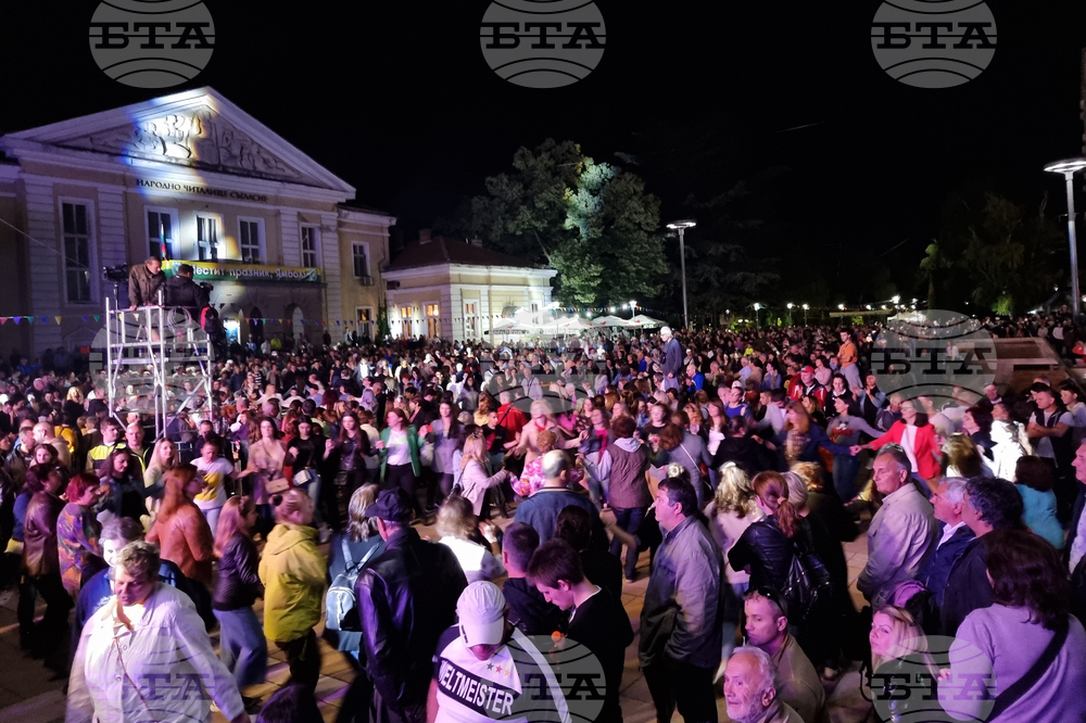 Ямбол - празник на града - концерт - Николина Чакърдъкова - Мария Чакърдъкова