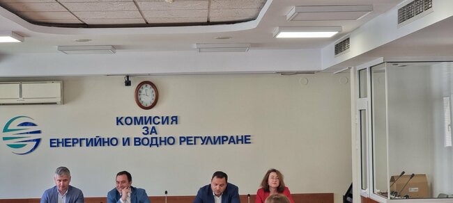 Абонатите с проблеми с качеството на електрозахранването трябва да бъдат компенсирани от дружествата, каза Пламен Младеновски от КЕВР