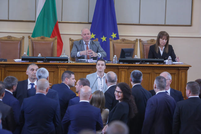 After Episode of Disorder in Parliament, Six Nationalist MPs Are Reprimanded and Their Leader Is Expelled from Sitting