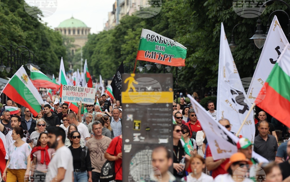 Движението на Орлов мост е възстановено, протестът приключи