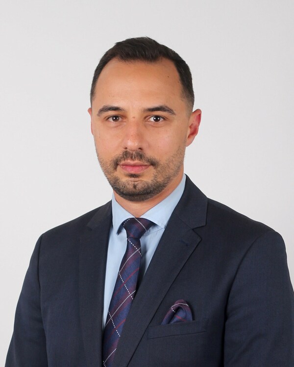 Богдан Богданов е кандидатът за министър на икономиката и индустрията в проектокабинета с мандат на ГЕРБ-СДС