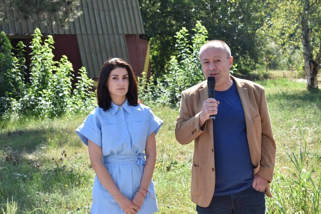 Във връзка с гражданския протест на 10.09.2023 г., областният управител на Видин Иво Атанасов и заместник областният управител Ани Арутюнян се срещнаха с протестиращите