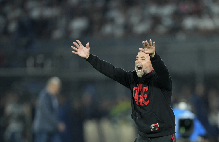 French club Rennes is considering appointing Argentina's Jorge Sampaoli as coach