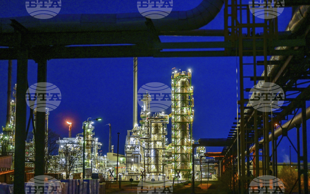 САЩ позволяват трансакции, свързани с активите в Германия на руската петролна компания "Роснефт"