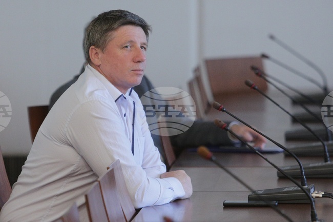 Николай Дренчев от „Възраждане“ е търсил среща с министър Николай Събев заради назначения в гражданската авиация