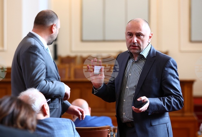 ИТН е съгласен с голяма част от антикризисните мерки, трябваше да имаме достатъчно изчисления за ефекта от тях, коментира Каримански