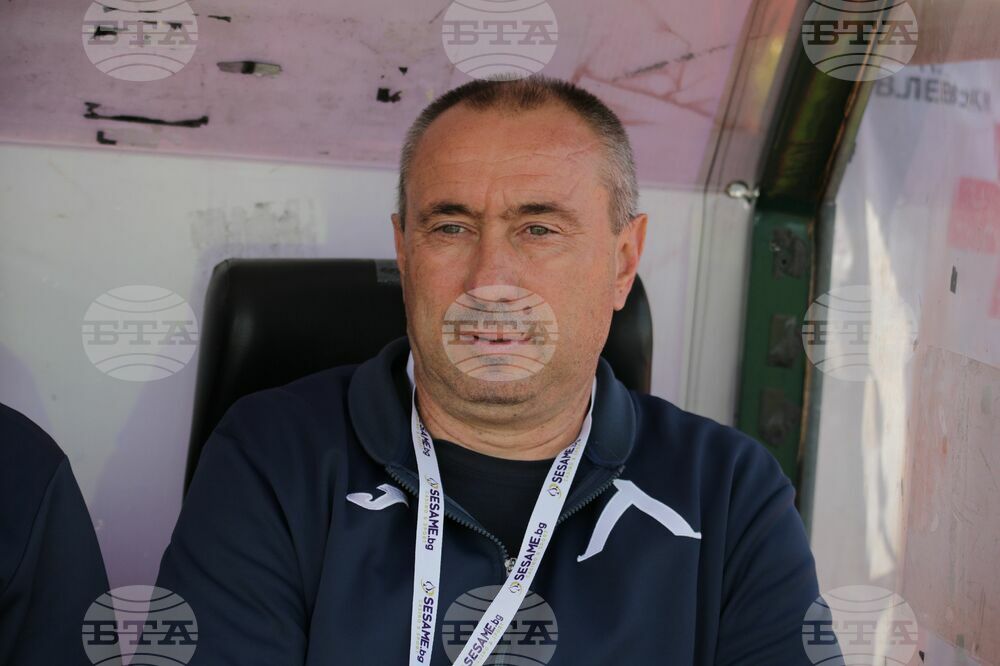 Станимир Стоилов: "Футболистите са празнували малко повече"