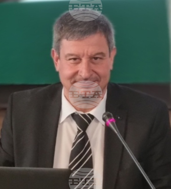 Синдикатът "Образование" прави предложения за конкурсите за избор на директори в образователните институции