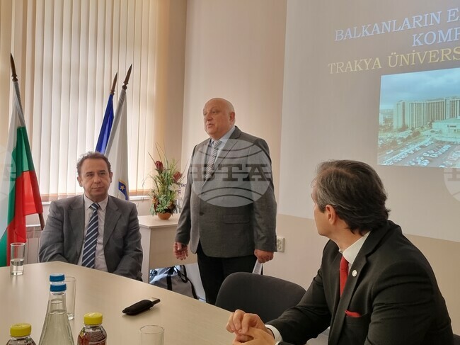 Лекари от Тракийския университет в Одрин представиха пред кърджалийски медици работата си в областта на онкологията