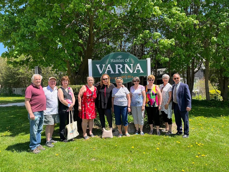 В Канада има градче на име Варна