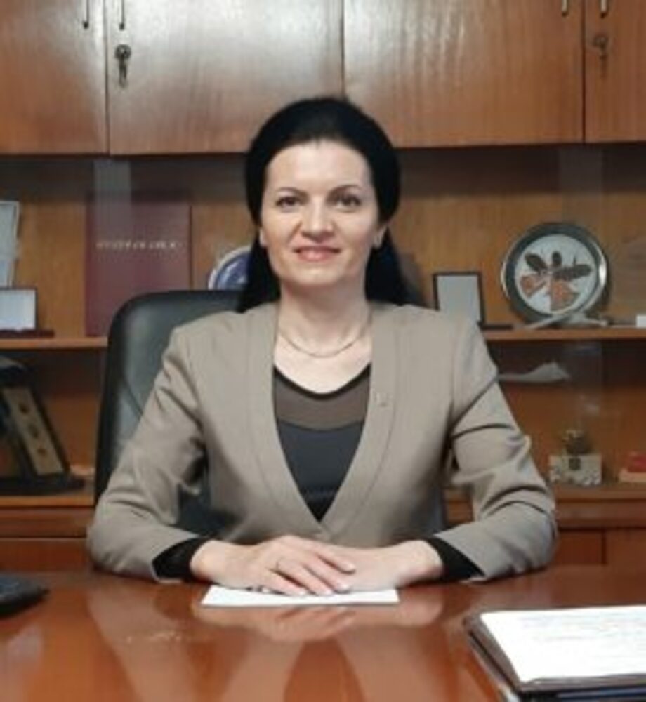 Емине Якубова е новият заместник-кмет на община Антоново