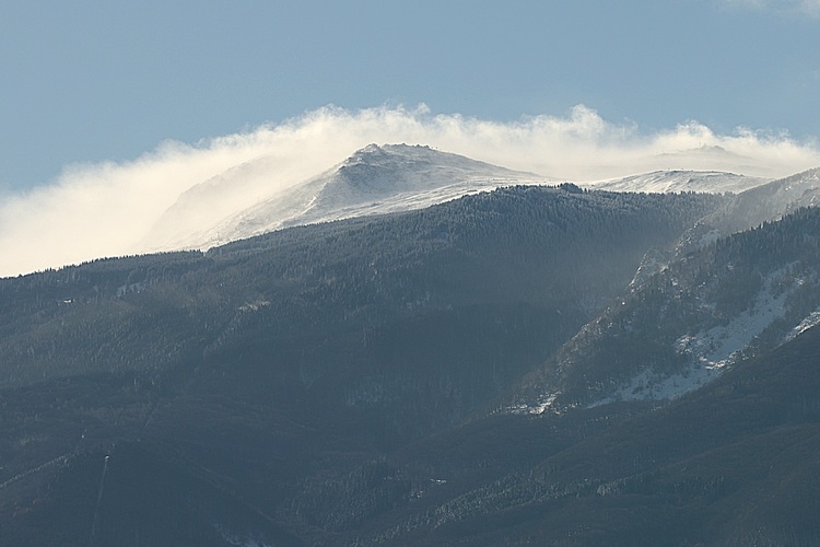 Условията за туризъм по планините ще са добри до обяд, съобщиха от Планинската спасителна служба