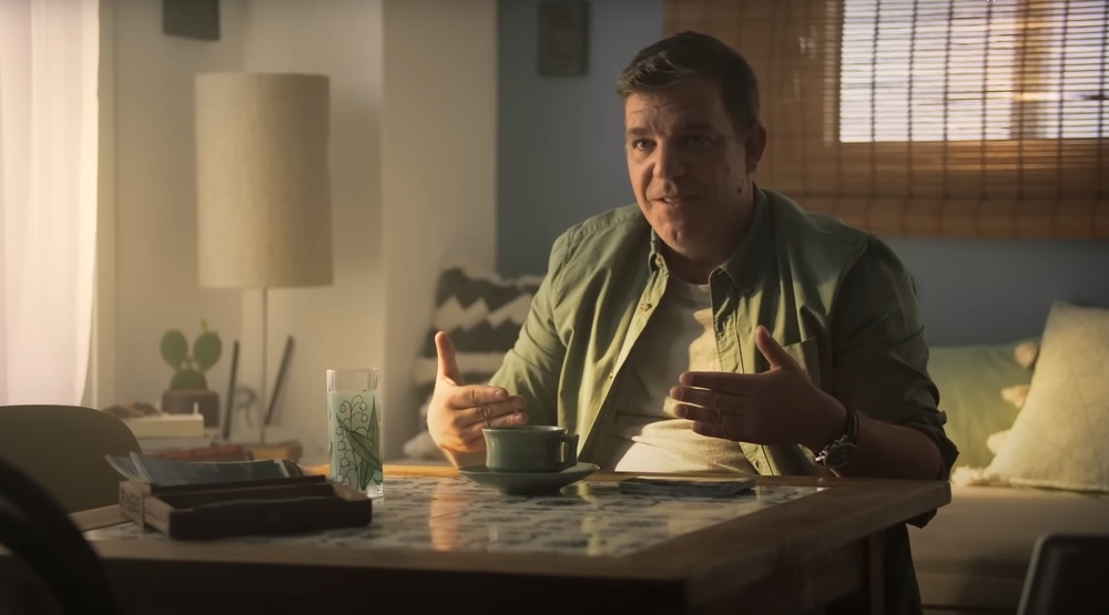 АНА-МПА: Новата туристическа кампания на Гърция, основана на истинската история на турист, променил радикално живота си