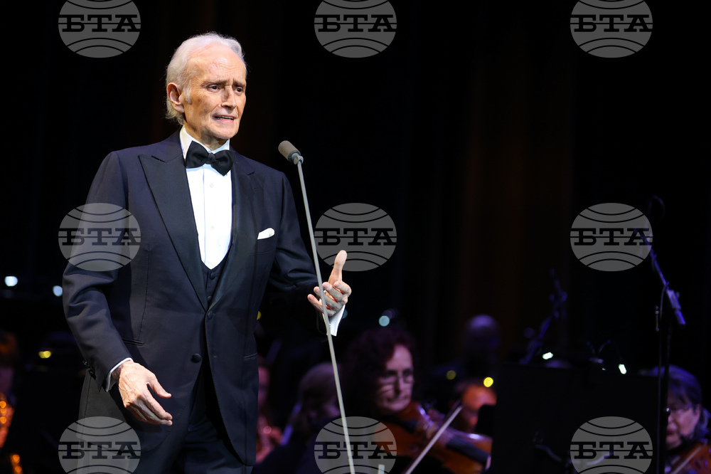 Jose Carreras' Concert in Sofia Concludes with Five Encores