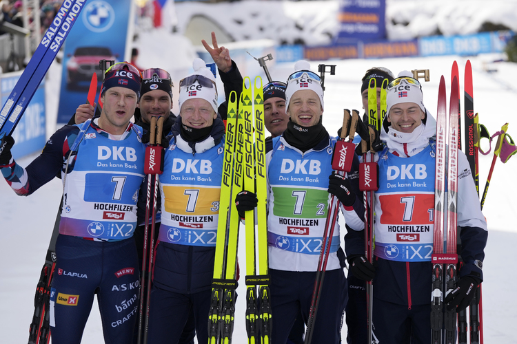 Norge triumferer i stafett for menn i verdenscupen i skiskyting i USA, Bulgaria ender på 16. plass