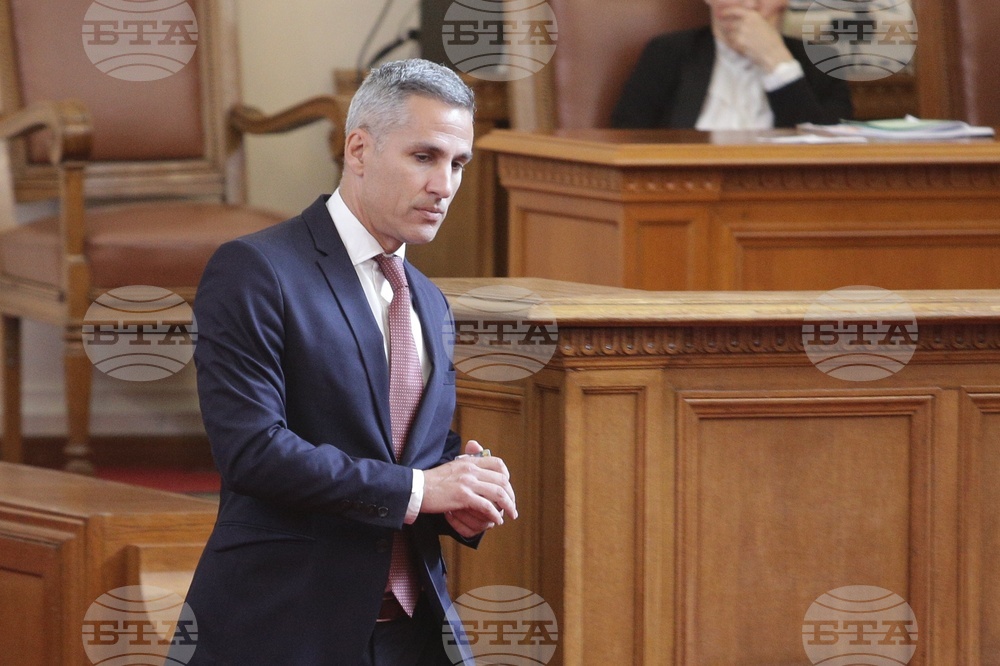 „Продължаваме Промяната“ започва разговори с потенциалните си коалиционни партньори утре, заяви Андрей Гюров