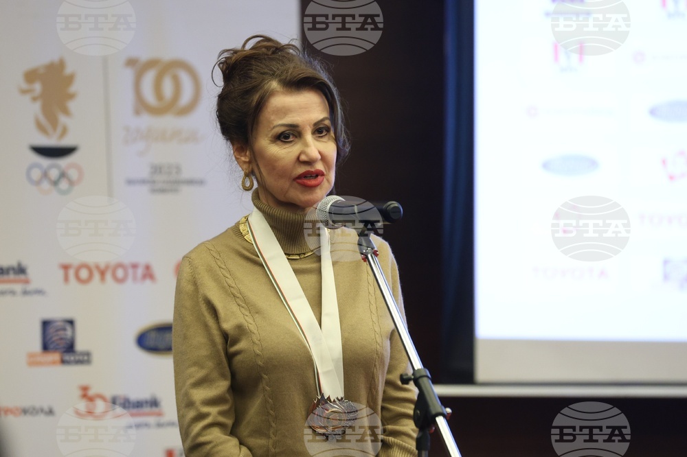 Министърът на МВР Атанас Илков и президентът на БФХГ Илиана Раева проведоха работна среща