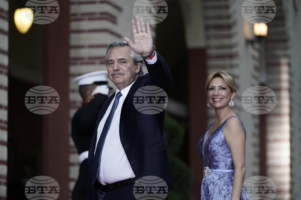 Президентът на Аржентина Алберто Фернандес към футболистите: "Направихте ни много щастливи"