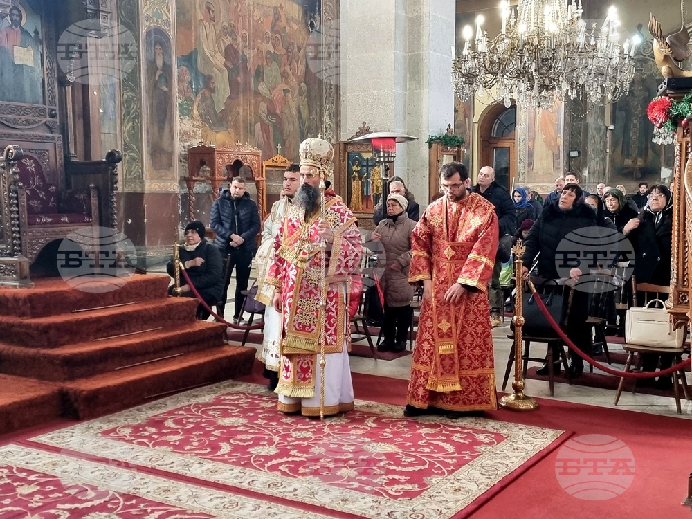 Видинският митрополит Даниил отслужи Света литургия за Рождество Христово