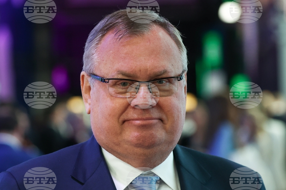 Руският банкер Костин каза, че краят на господството на американския долар е близо