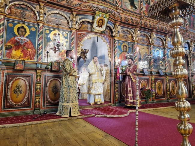 Да не чакаме отново десет години и отново кръгли годишнини, за да си спомним за св. Паисий Хилендарски, призова Неврокопски митрополит Серафим