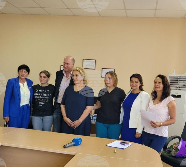 Заместник-председателят на парламента Росица Кирова връчи стипендии на студенти от Видин