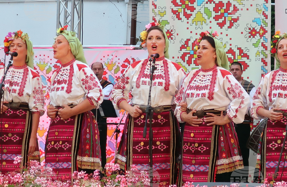 Bulgarian Folk Ensemble Wins Silver at South Korean Dance Competition