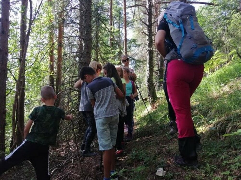 С 2 592 550 лева ще се финансират пътувания на ученици по Националната програма "Отново заедно"