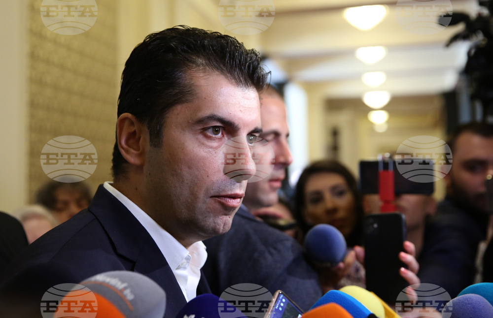 Диалогът продължава, заяви Кирил Петков след среща с „БСП за България“
