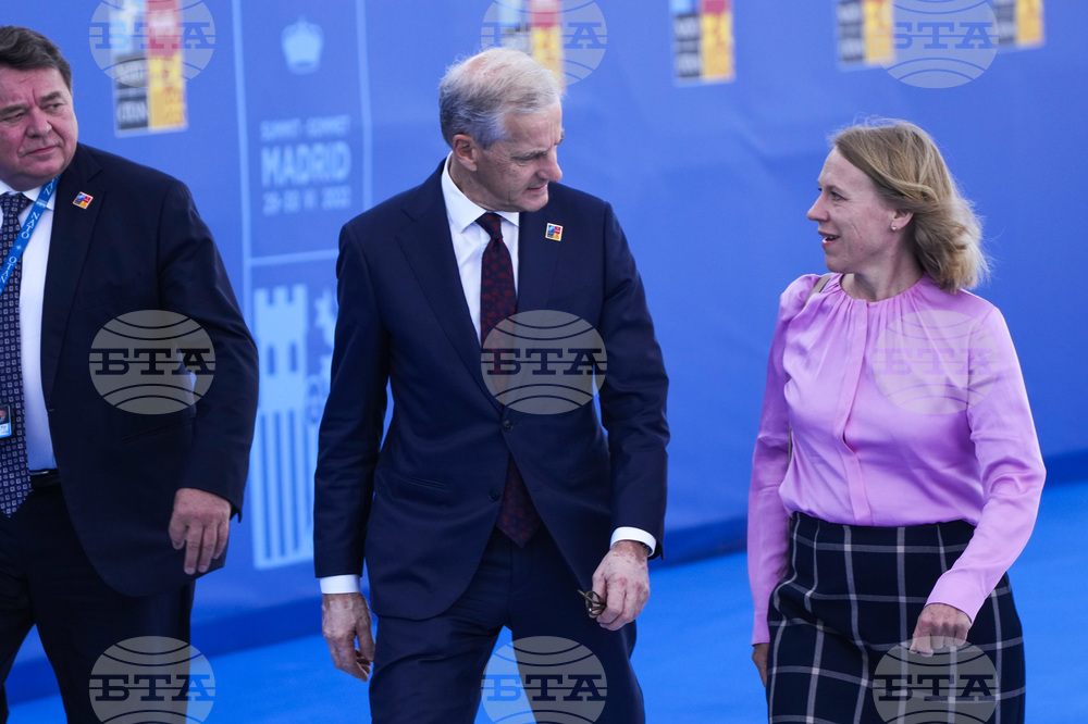Лидерите на страните от НАТО пристигат в конферентен център в Мадрид за третия и последен ден на годишната си среща