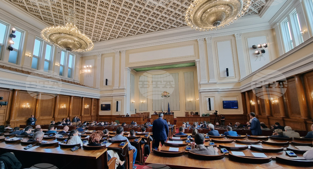 Надежда Йорданова е изпратила писмо до Висшия съдебен съвет за имот, върху който да бъде построена нова съдебна палата във Варна