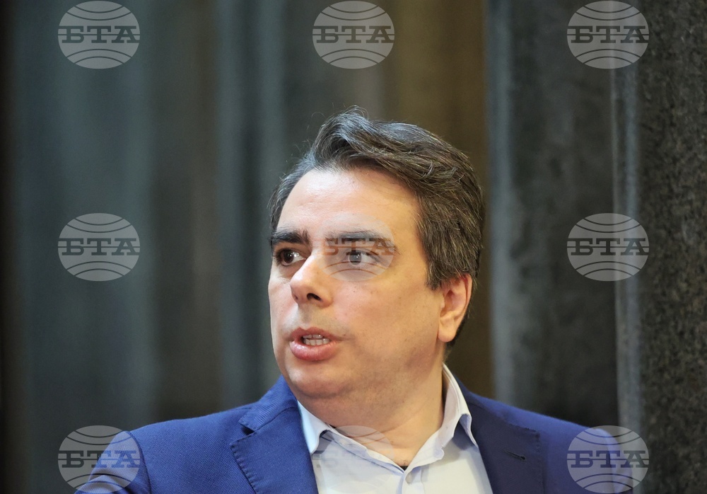 Асен Василев: Приветствам решението, с което ЕК одобри 11 млрд. евро финансиране за България