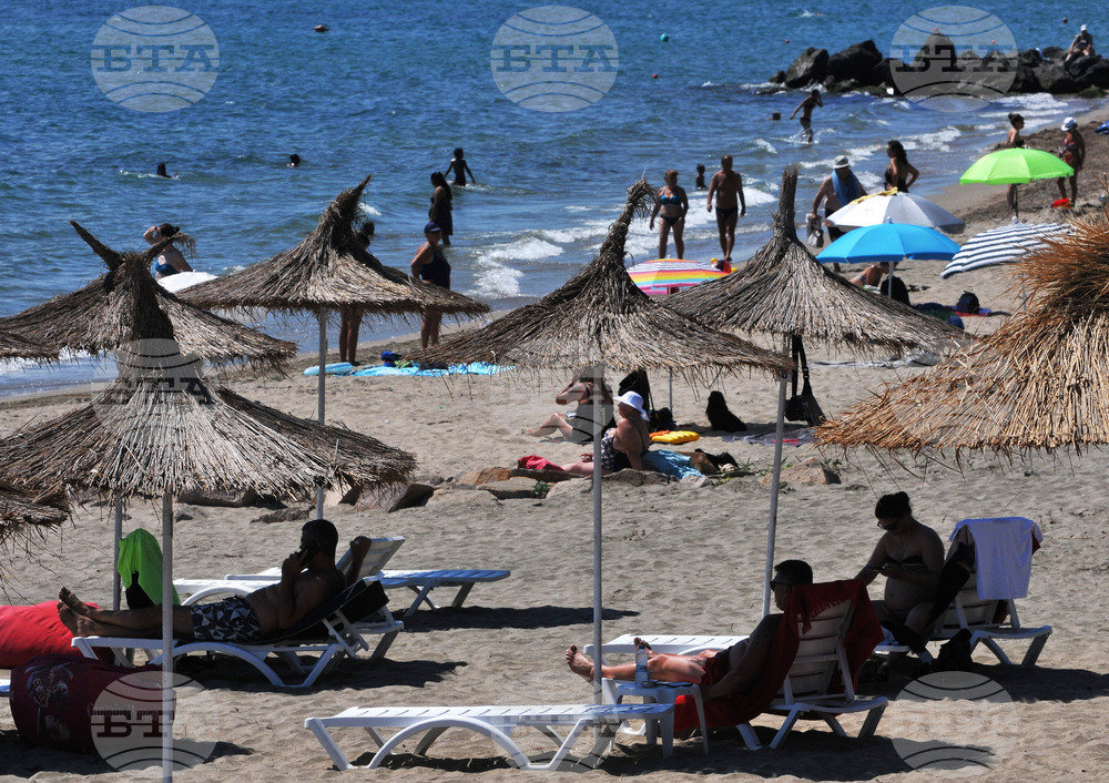 Nearly One-Fourth of Working Bulgarians Cannot Afford One-Week Holiday - European Trade Union Institute