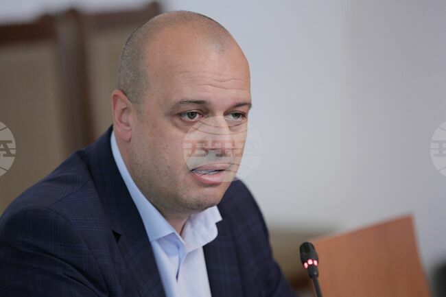 Следващата седмица се очаква да има яснота за използването на ваучерите за туризъм, съобщи министър Проданов