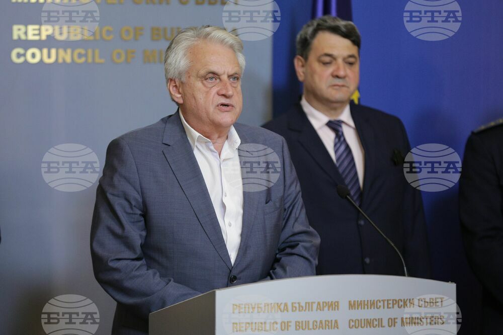 Бойко Рашков: Ще проверяваме дали служители на МВР не са съпричинили тежката катастрофа в София