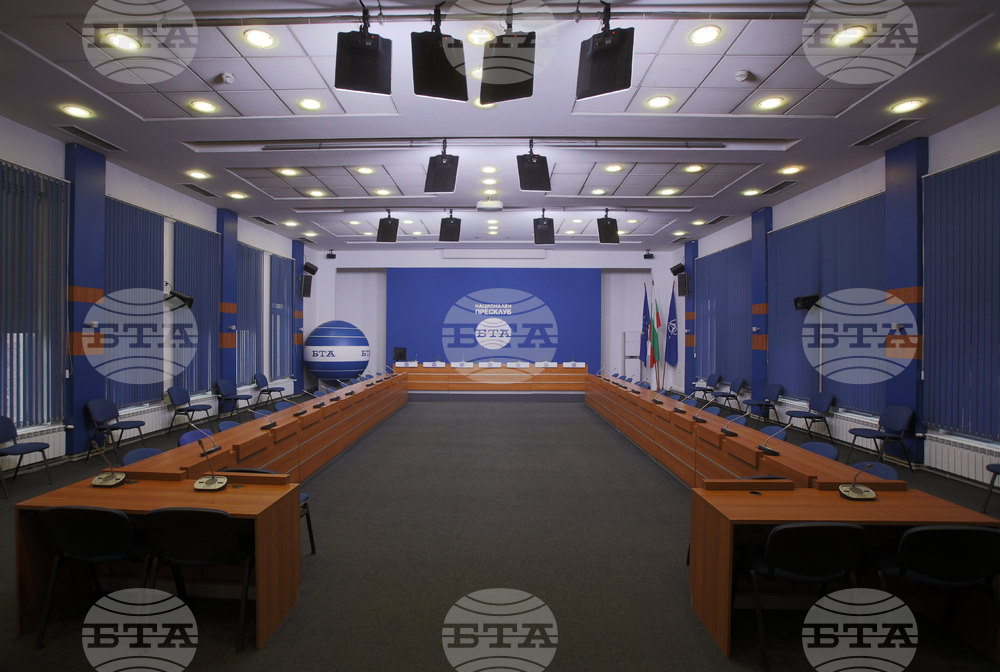 Politicians, Experts React to Vazrazhdane Leader's Behaviour at News Conference