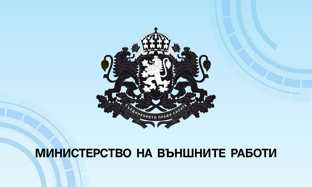 Изборният ден е в ход във всички секции, които трябваше да са отворили врати към момента